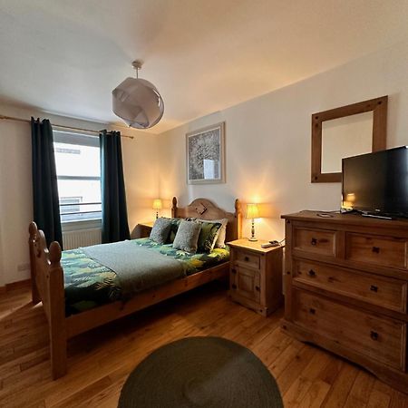 City Centre Apartment Next To Bus And Train Station Inverness Buitenkant foto