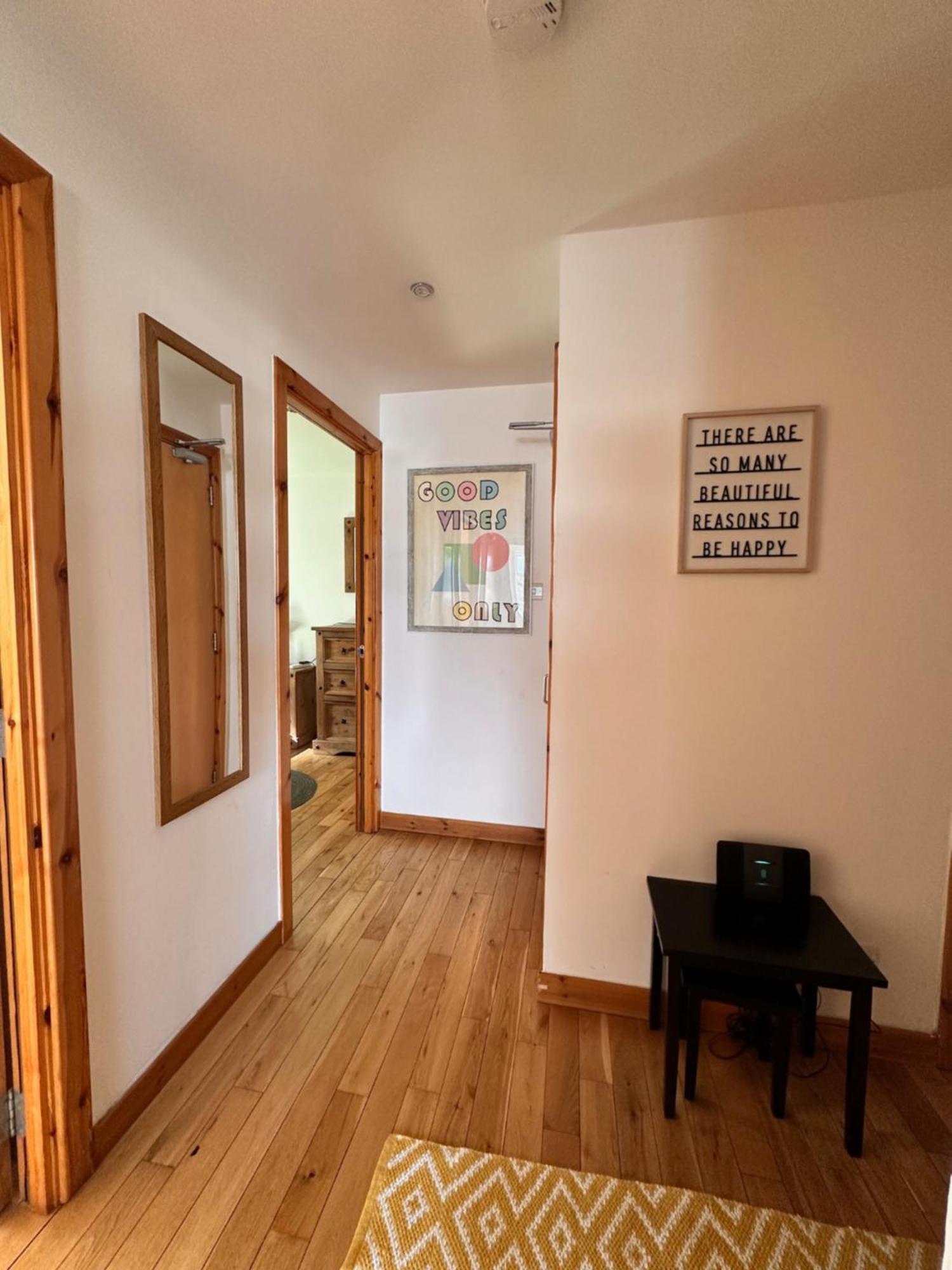 City Centre Apartment Next To Bus And Train Station Inverness Buitenkant foto
